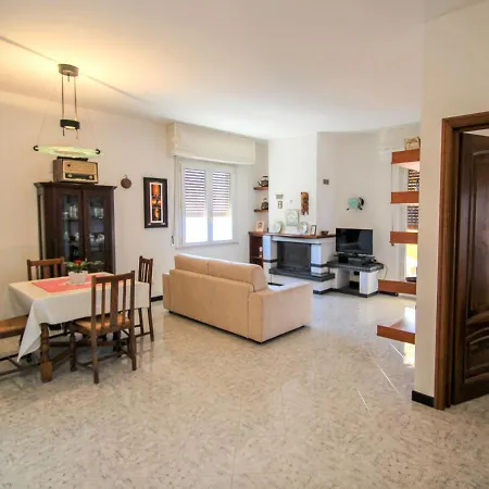 Orizzonte By Interhome דירה מונליה